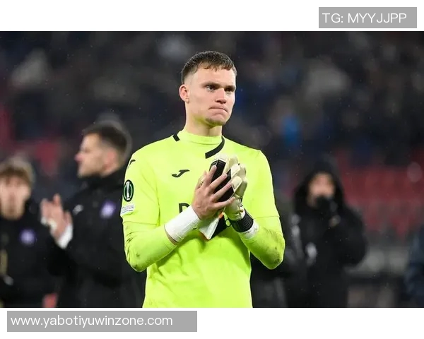 拜仁球探关注克罗地亚19岁右后卫霍达克引发媒体热议 拜仁球探关注克罗地亚19岁右后卫霍达克引发媒体热议