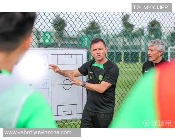 肖赧分析塞蒂恩与拉米罗执教理念分歧及争执背后的原因与影响 肖赧分析塞蒂恩与拉米罗执教理念分歧及争执背后的原因与影响