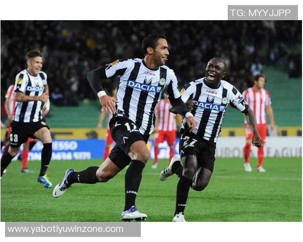 国米客战比萨海报震撼发布雷电交加下蓝黑军团剑指斜塔之城