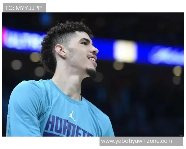 拉梅洛鲍尔表现出色13投8中三分4中8砍下20分助攻6次正负值高达27